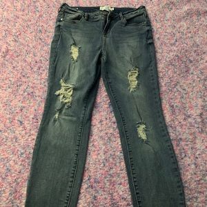 Kendall an kylie boyfriend jeans